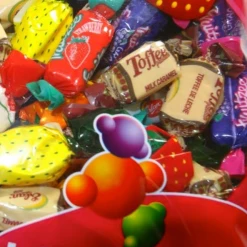 Lollies, Fairy Floss & Chocolate Lolliland Pinata/Pick A Treat Mix