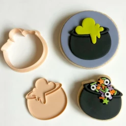 Little Biskut Cauldron Stamp & Cutter Set Cutters, Embossers, Debossers